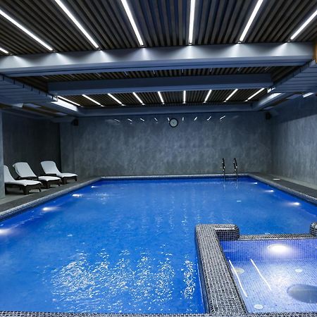Hotel Mir Luxe Plaza Taszkent Zewnętrze zdjęcie