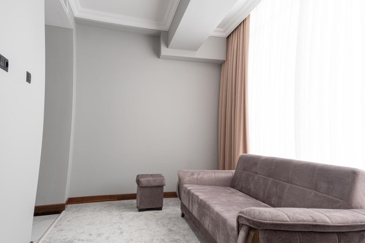 Hotel Mir Luxe Plaza Taszkent Zewnętrze zdjęcie