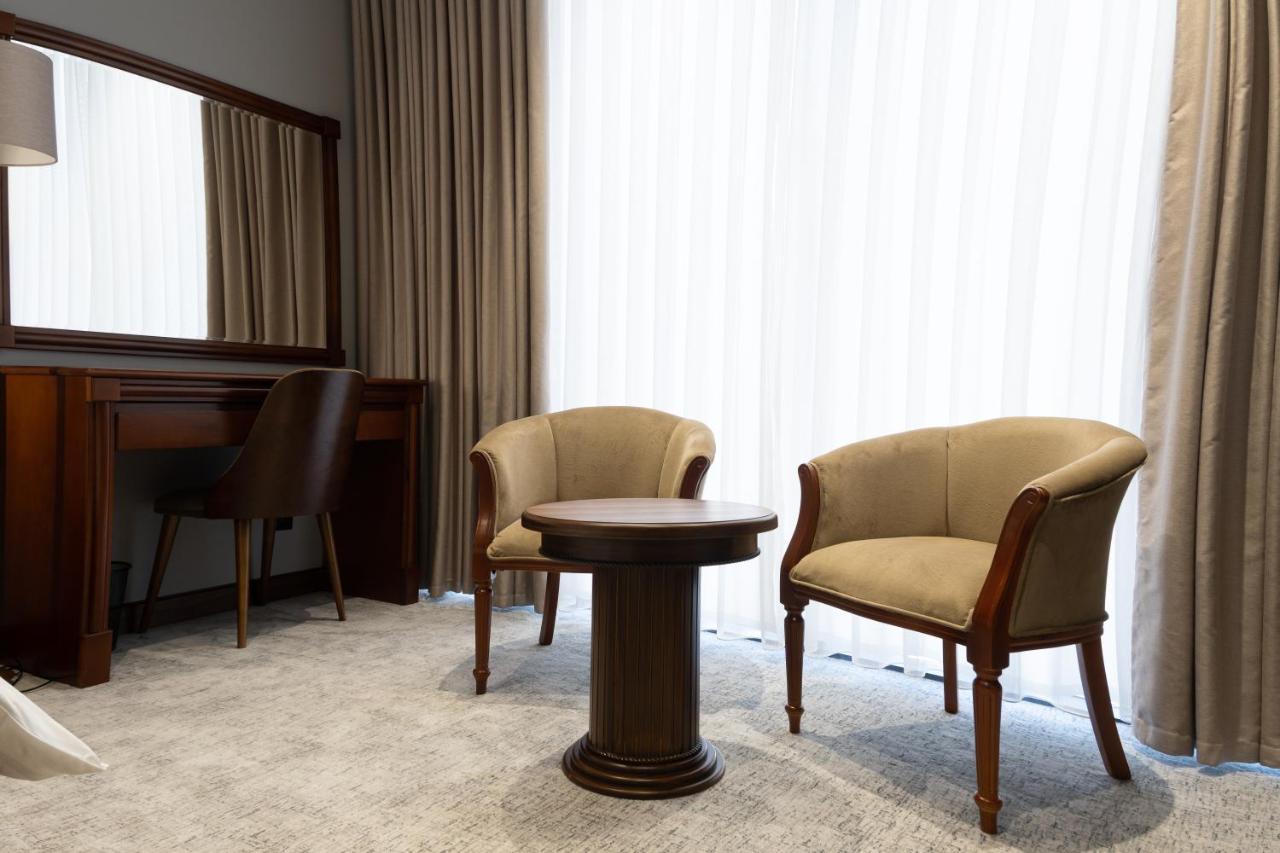 Hotel Mir Luxe Plaza Taszkent Zewnętrze zdjęcie
