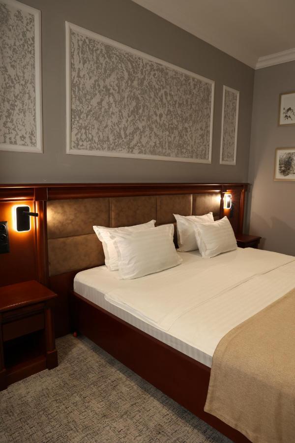 Hotel Mir Luxe Plaza Taszkent Zewnętrze zdjęcie