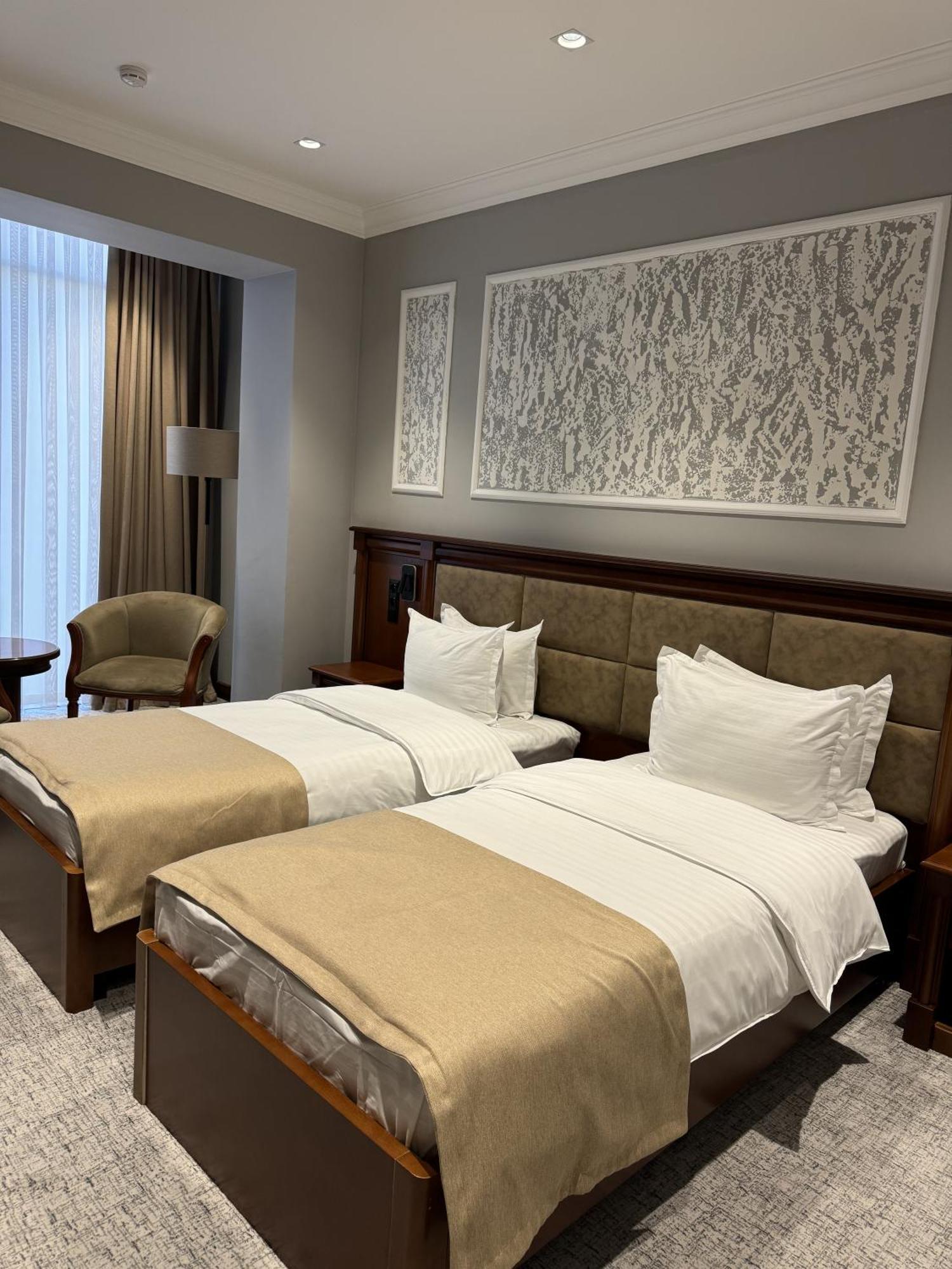 Hotel Mir Luxe Plaza Taszkent Zewnętrze zdjęcie