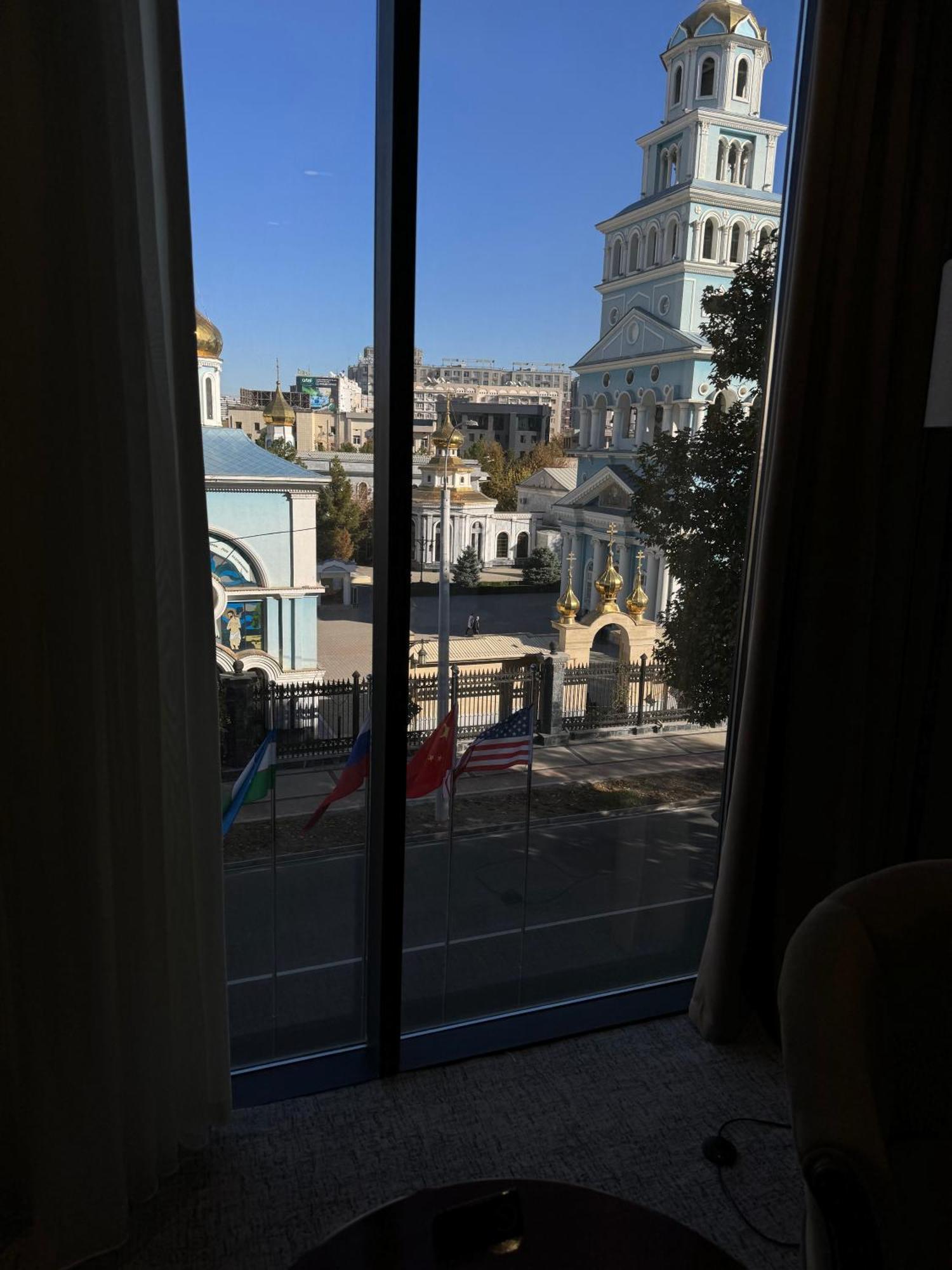 Hotel Mir Luxe Plaza Taszkent Zewnętrze zdjęcie